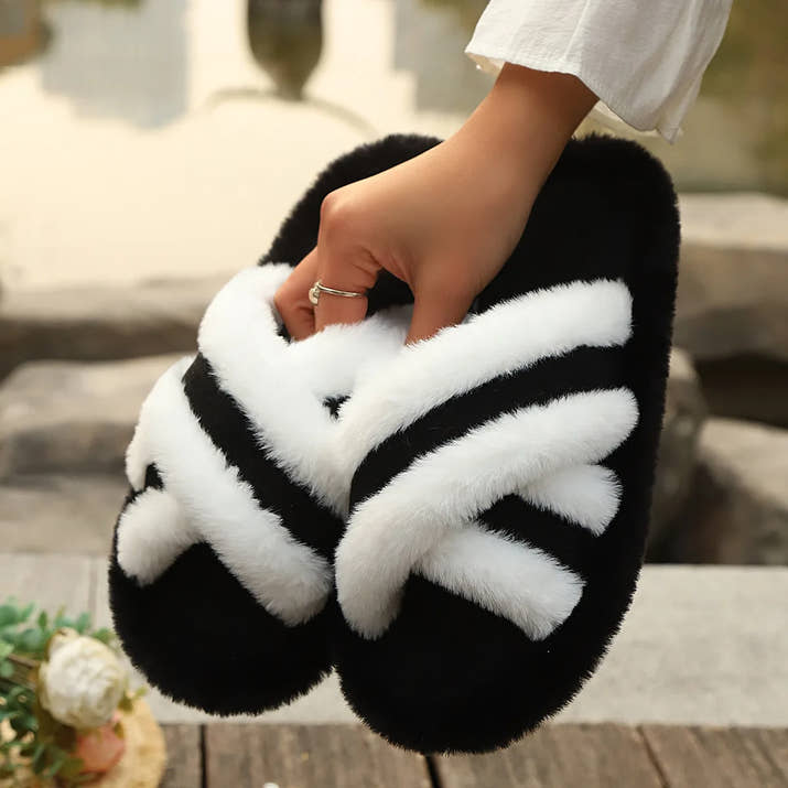 Pantofole Fluffy Furry Comfort™