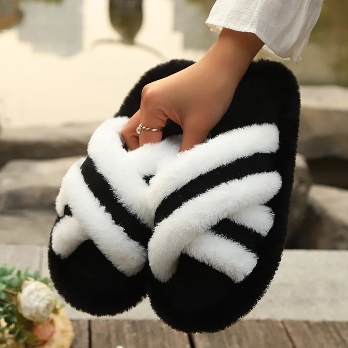 Pantofole Fluffy Furry Comfort™